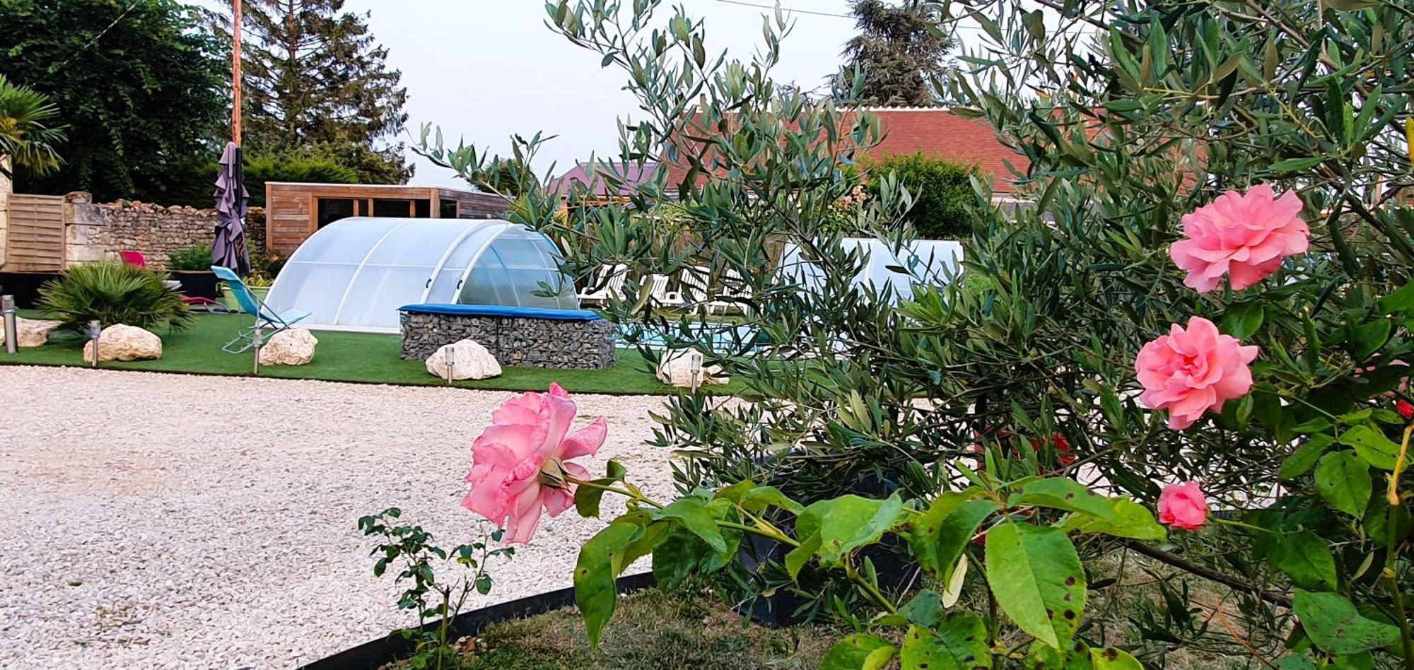 Hotel Gite La Belle Aventure Avec Piscine Et Jacuzzi Mosnes Exteriér fotografie