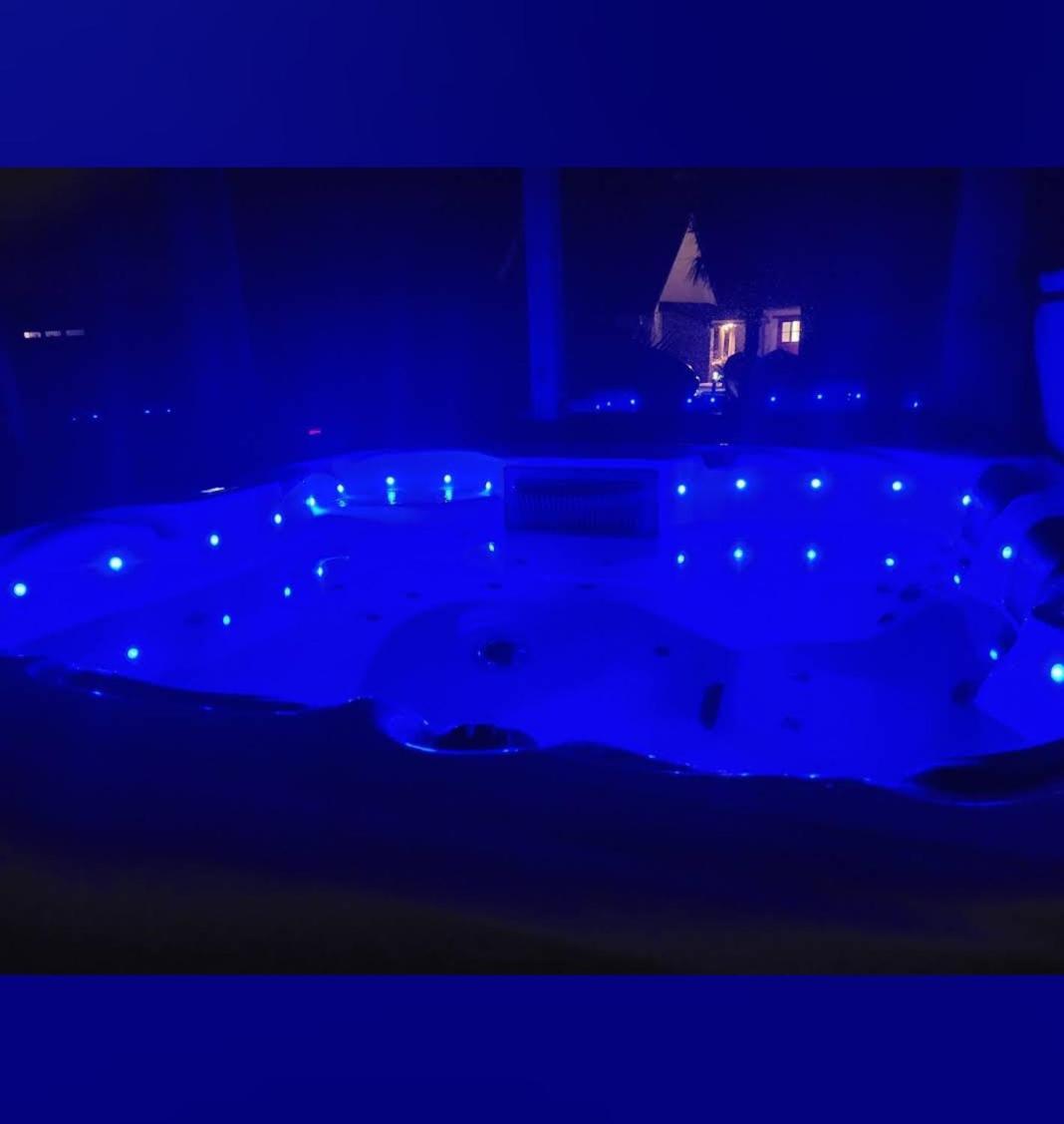 Hotel Gite La Belle Aventure Avec Piscine Et Jacuzzi Mosnes Exteriér fotografie